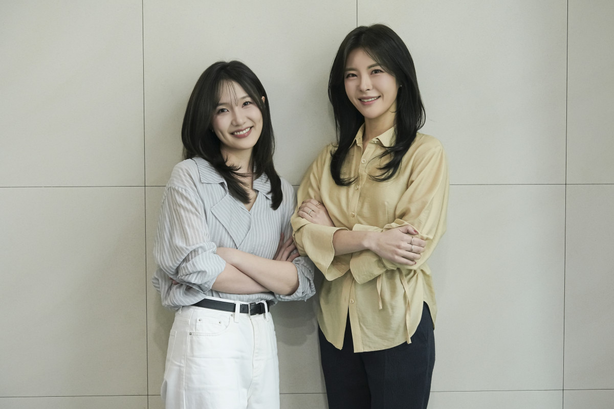 ▲웨이브 오리지널 '더 커뮤니티2: 보이지 않는 손'에 출연한 박세승(왼쪽), 신혜원. (사진제공=웨이브(Wavve))