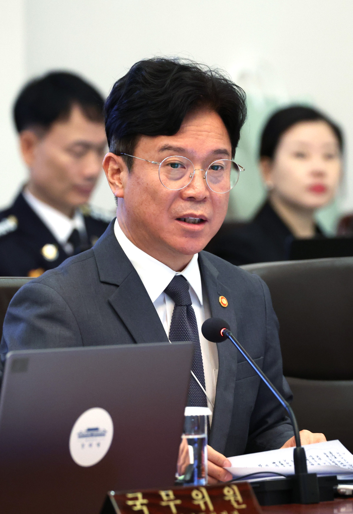 ▲김영훈 고용노동부 장관이 20일 청와대에서 이재명 대통령 주재로 열린 국무회의에서 업무 보고를 하고 있다. 2026.10.20 (연합뉴스)