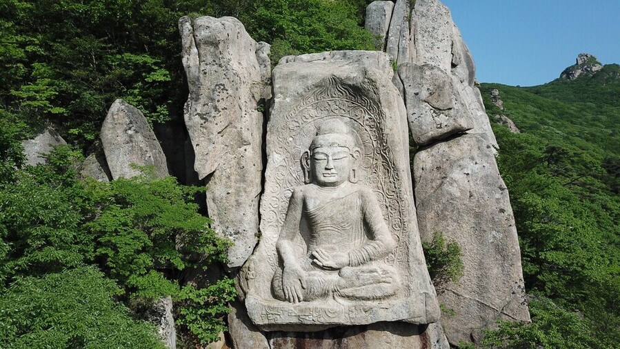 ▲월출산 국보 마애여래좌상 (전남광주특별시)