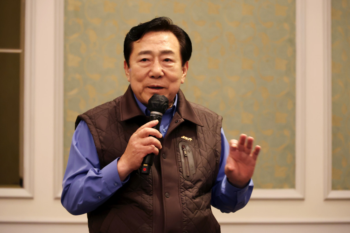 ▲김기문 중소기업중앙회 회장이 21일 롯데호텔 제주에서 기자간담회를 진행하고 있다. (사진제공=중소기업중앙회)