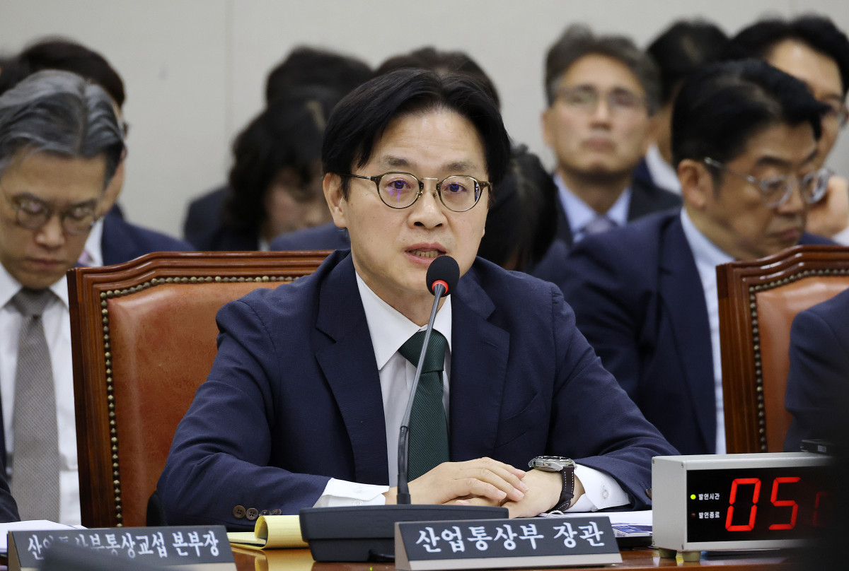 ▲김정관 산업통상부 장관이 22일 국회 산업통상자원중소벤처기업위원회에서 열린 2026년도 종합 국정감사에 출석해 질의에 답하고 있다. (사진제공=연합뉴스)