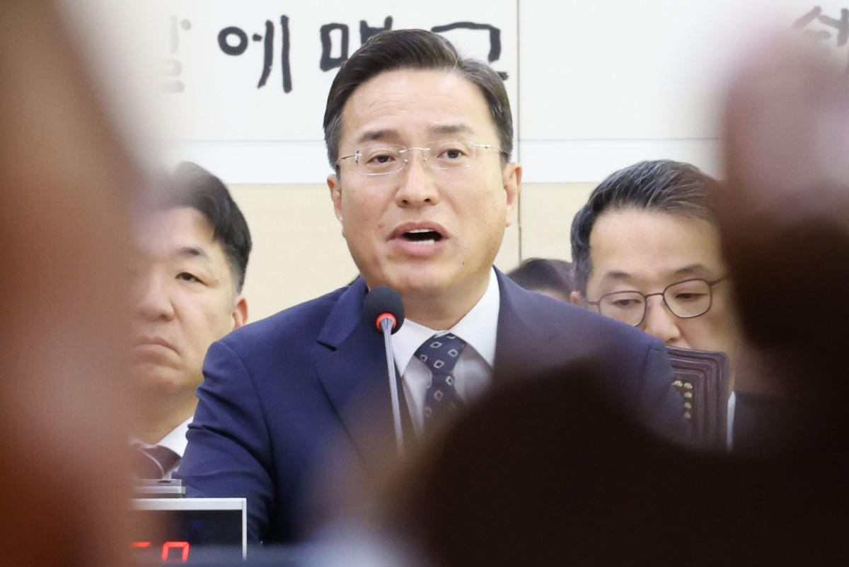 ▲이정현 검찰총장 직무대행이 22일 국회 법제사법위원회에서 열린 공소청(구 대검찰청)에 대한 국정감사에서 의원 질의에 답하고 있다. (연합뉴스)