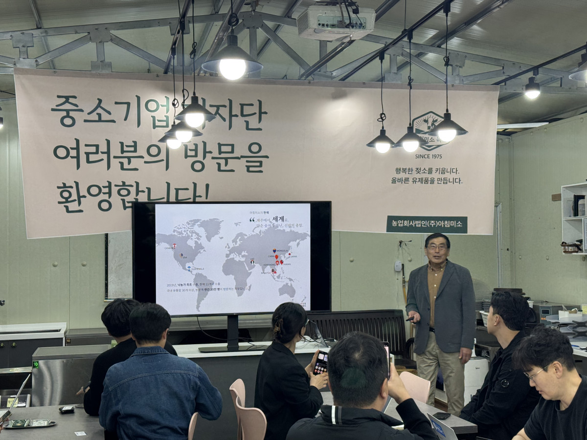 ▲이성철 아침미소목장 대표가 21일 기자간담회를 진행하고 있다. (사진제공=중소기업중앙회)