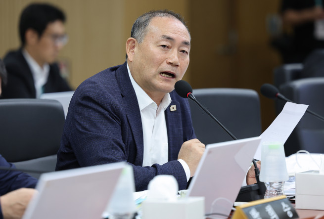 ▲더불어민주당 김원이 의원이 19일 열린 국회 산업통상자원중소벤처기업위원회 국정감사에서 질의하고 있다. 2026.10.19 (연합뉴스)