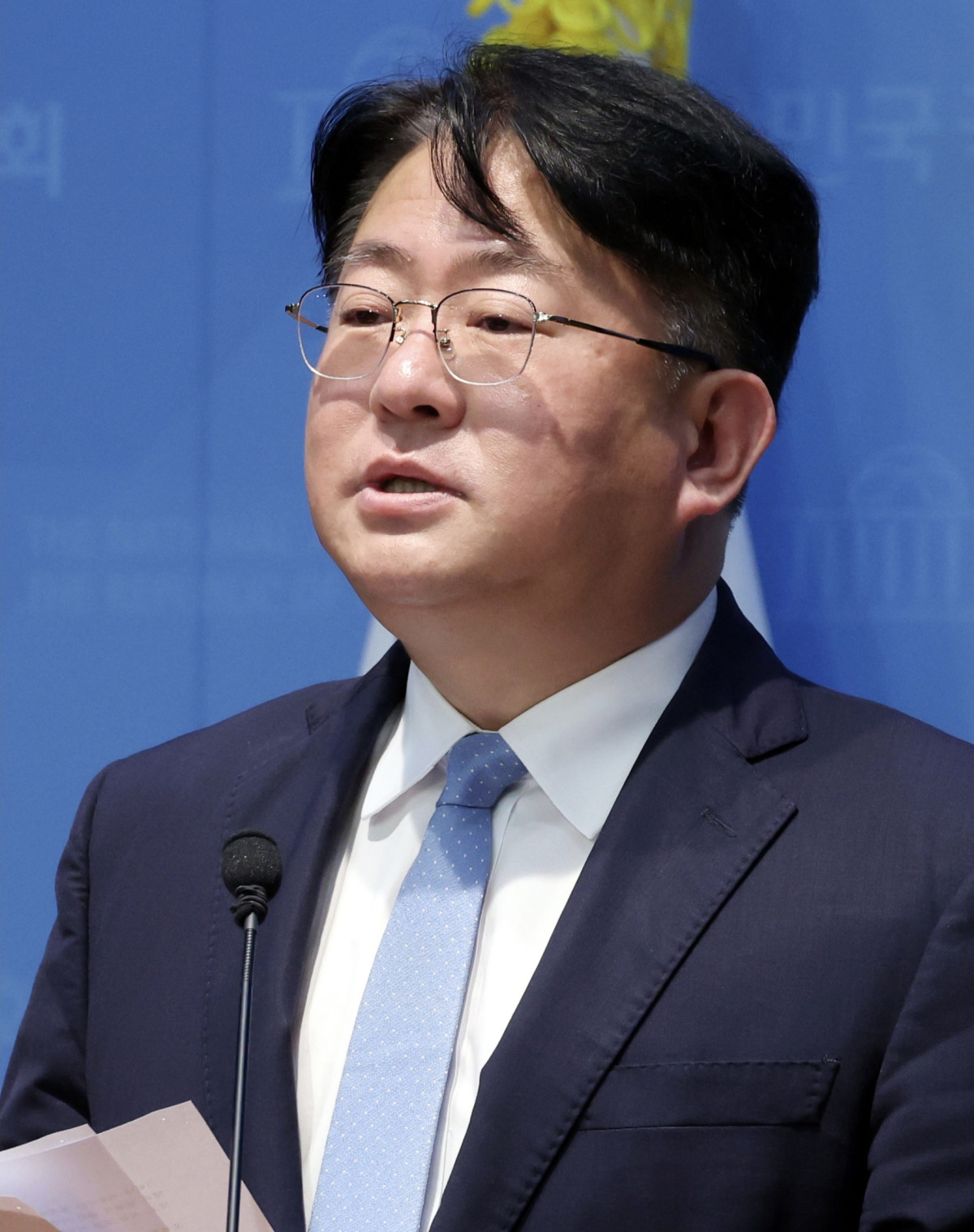 ▲박민규 더불어민주당 의원이 25일 오후 서울 여의도 국회 소통관에서 열린 '현대건설 철근누락 보고 다음 날, 오세훈 서울시장 GTX 삼성역 관련 지시' 관련 기자회견에서 발언을 하고 있다. 2026.05.25. (사진=뉴시스)