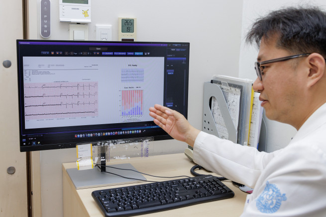 ▲분당서울대병원 응급실에서 사용 중인 ECG Buddy. 심전도 이미지를 인공지능이 분석해 준다. (사진제공=분당서울대병원)