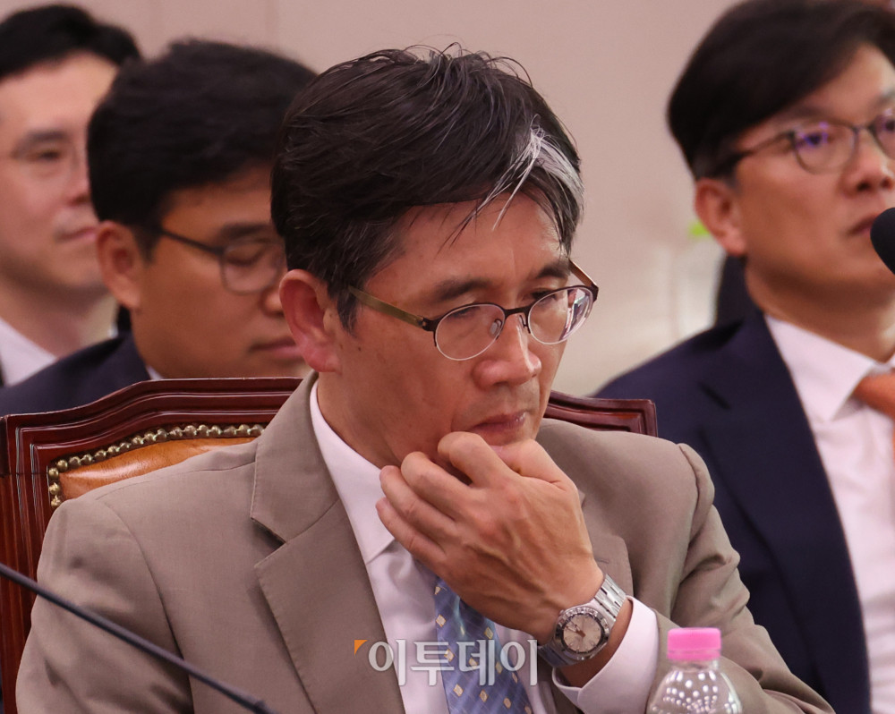 ▲오동운 고위공직자범죄수사처장이 26일 서울 여의도 국회 법제사법위원회에서 열린 종합감사에 참석하고 있다. 고이란 기자 photoeran@