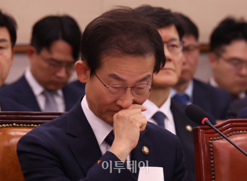 ▲김호철 감사원장이 26일 서울 여의도 국회 법제사법위원회에서 열린 종합감사에 참석하고 있다. 고이란 기자 photoeran@