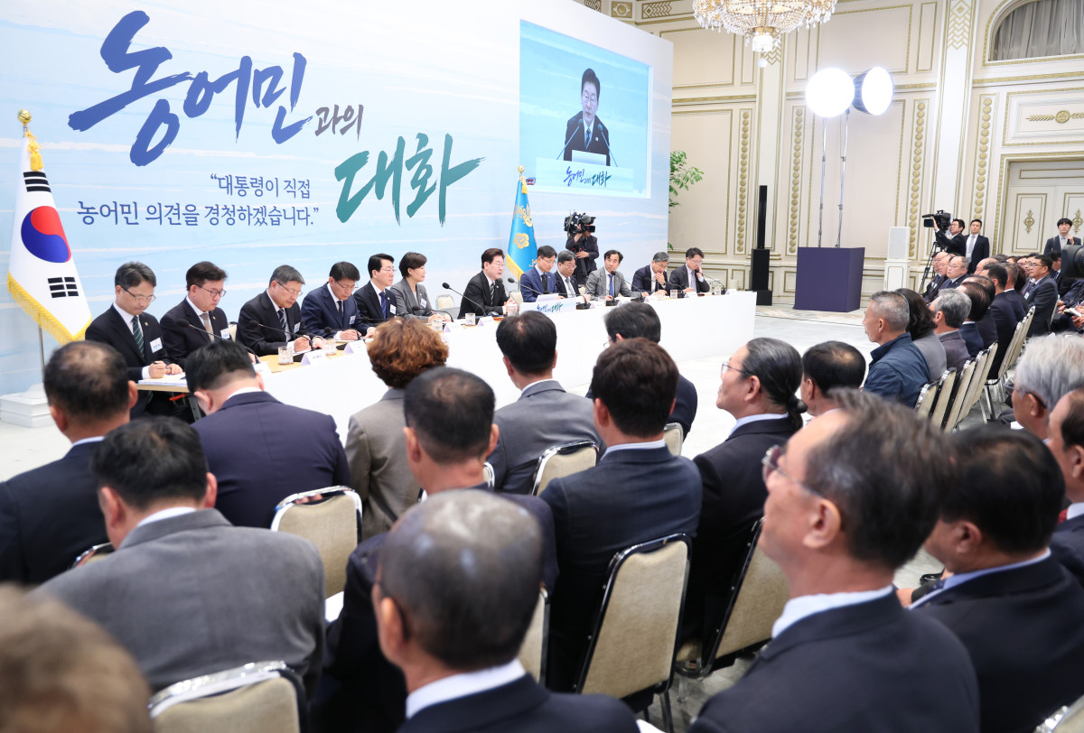 ▲이재명 대통령이 26일 청와대에서 열린 농어민과의 대화 행사에서 발언을 하고 있다. 사진=연합뉴스