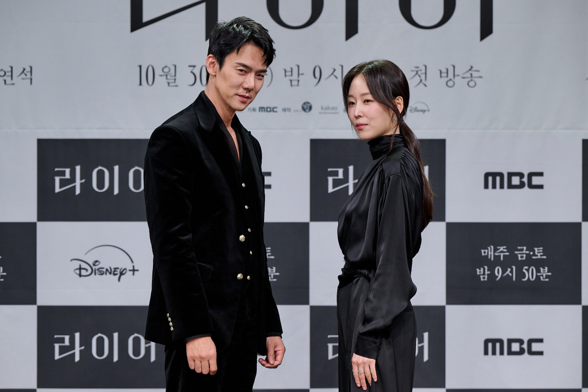▲배우 유연석(왼쪽), 서현진. (사진제공=MBC)
