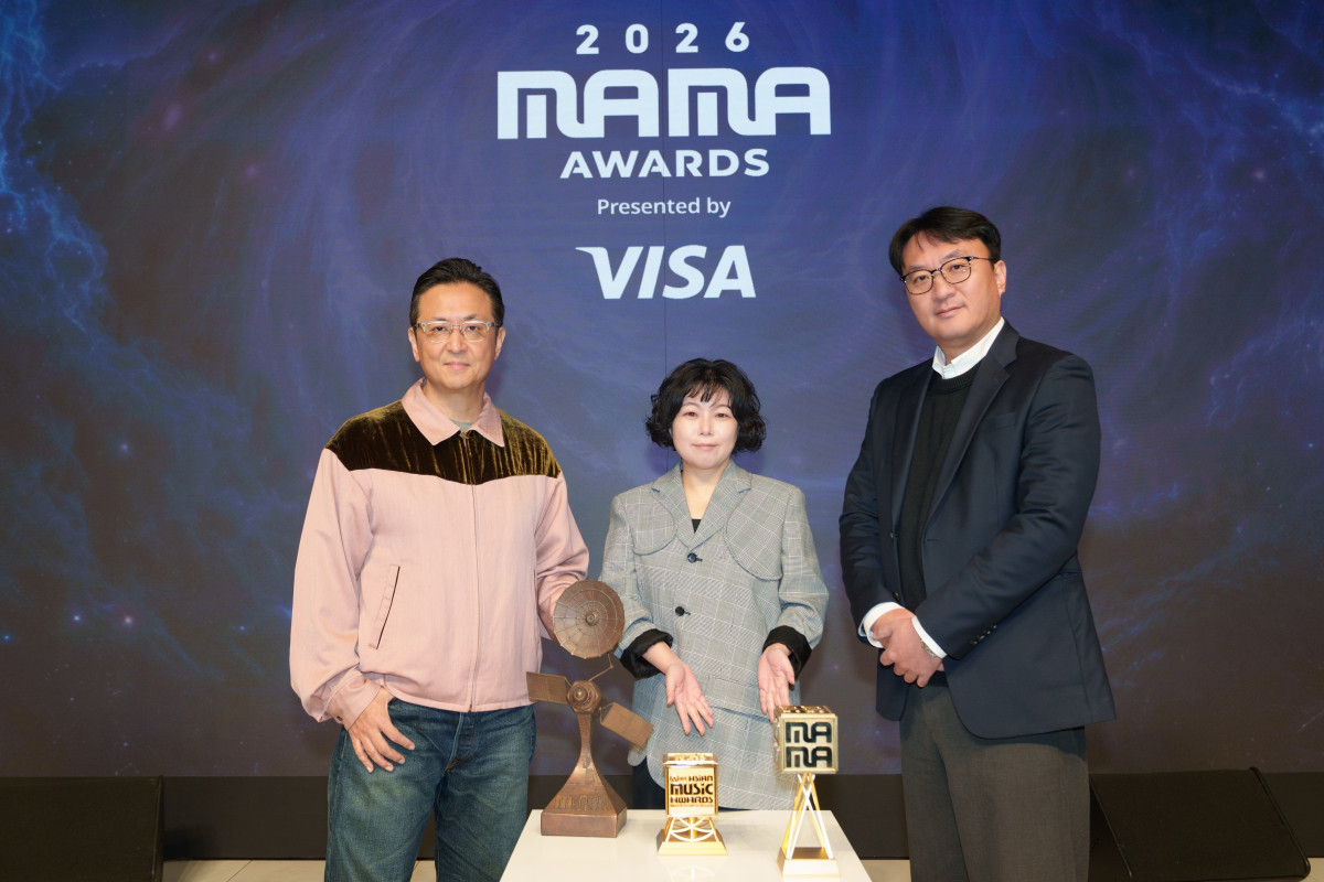 ▲신형관(왼쪽부터) CJ ENM 음악콘텐츠사업본부장, 윤신혜 Mnet 사업부장, 박찬욱 컨벤션사업부장. (사진제공=CJ ENM)