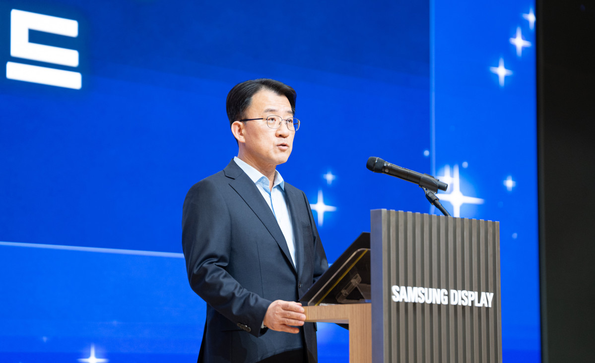 ▲30일 기흥 삼성디스플레이리서치에서 열린 삼성디스플레이 창립 14주년 기념식에서 이청 사장이 기념사를 하는 모습. (사진제공=삼성디스플레이)