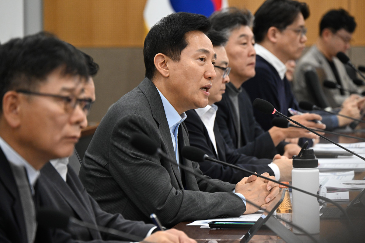 ▲오세훈 시장이 30일 오후 서울시청 기획상황실에서 열린 ‘외로움 없는 서울 시즌2 현안회의’에서 모두발언을 하고 있다. (서울시)