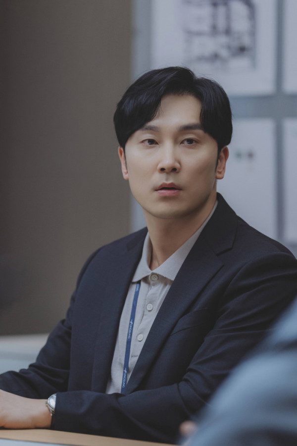 ▲'로또 1등도 출근합니다' 서현우(사진출처=티빙)