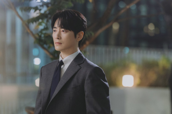 ▲'로또 1등도 출근합니다' 이준혁(사진출처=티빙)