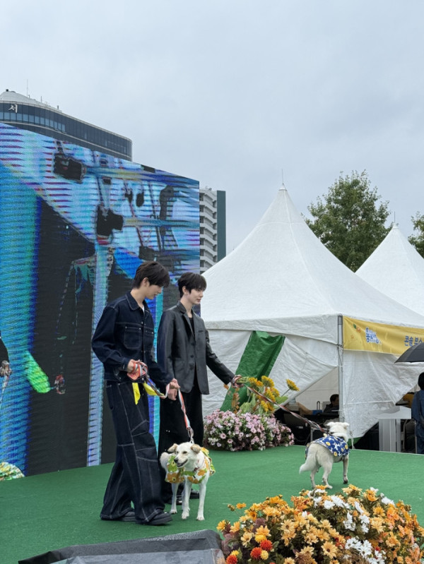 ▲이펙스 백승·뮤(사진출처=C9엔터테인먼트)