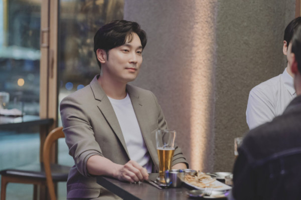 ▲'로또 1등도 출근합니다' 스틸컷(사진출처=티빙)