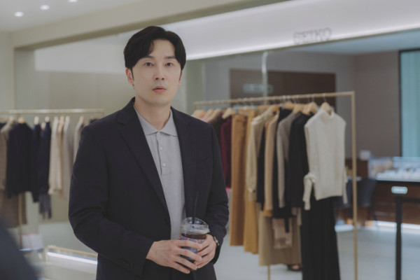 ▲'로또 1등도 출근합니다' 스틸컷(사진출처=티빙)