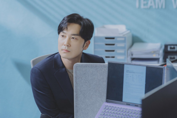 ▲'로또 1등도 출근합니다' 스틸컷(사진출처=티빙)