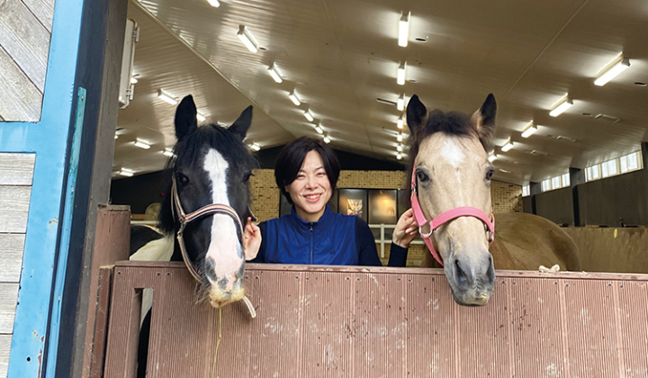 말은 달리지 않아도 사람을 움직이게 한다