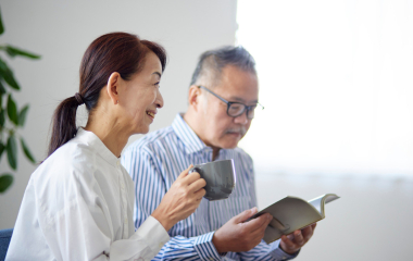 사이 나쁜 중년 부부 “2시간 반 넘게 같이 있으면 불편”