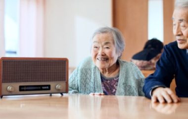 돌봄 AI, ‘지켜보는 기술’→‘돕는 기술’