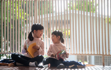 “아이 키워본 60·70대가 안다” 저출산 원인 ‘양육 부담’